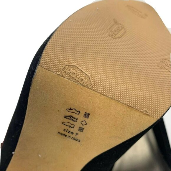 Michael Antonio 7 Loveme Velvet Platform Pumps - Picture 8 of 8